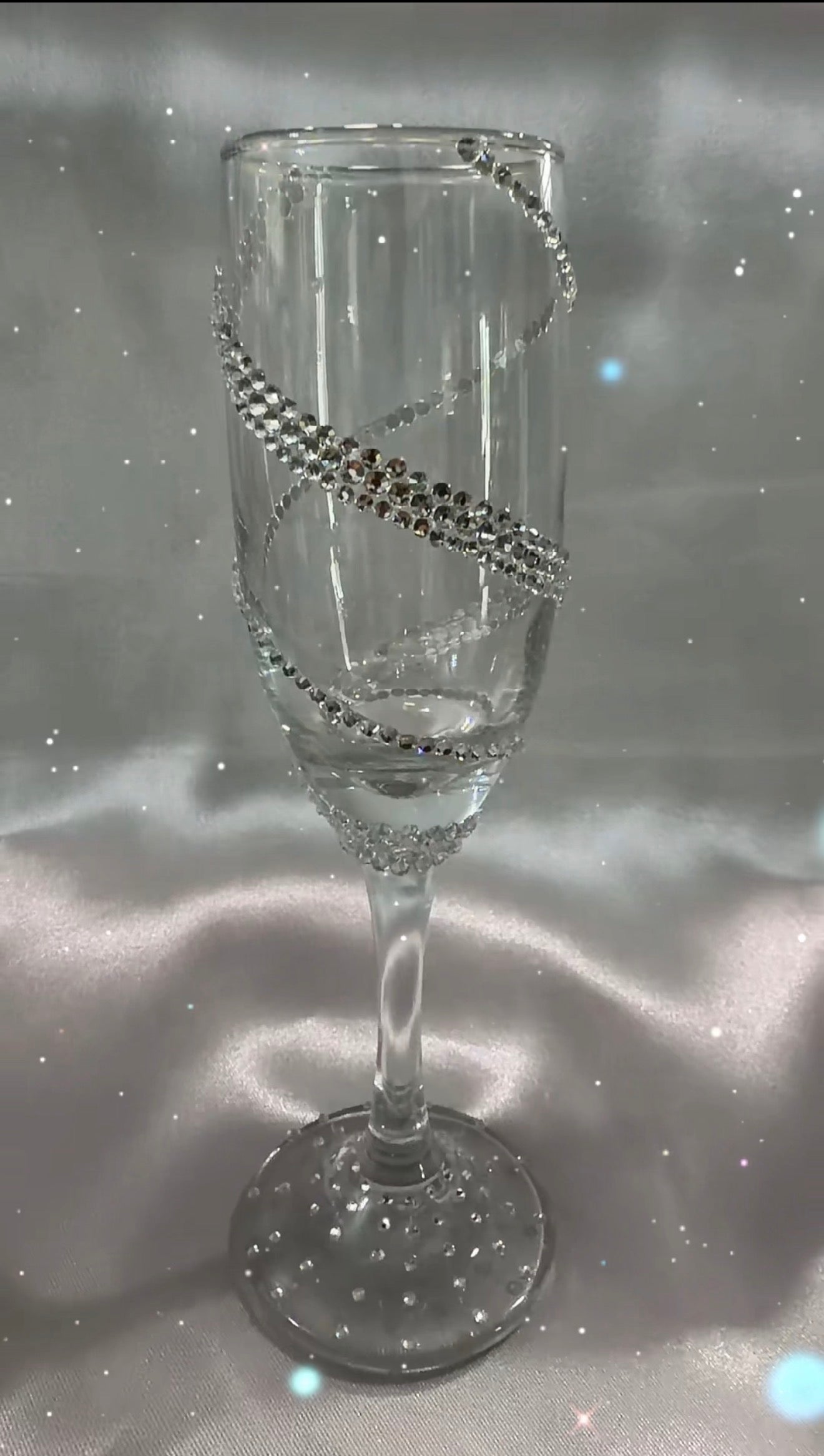 Handmade Mr & Mrs Wedding Glass Set – Custom Rhinestone Toasting Flutes